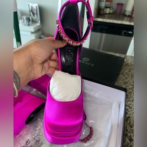 Versace Medusa Head Charm Satin Platform Pumps